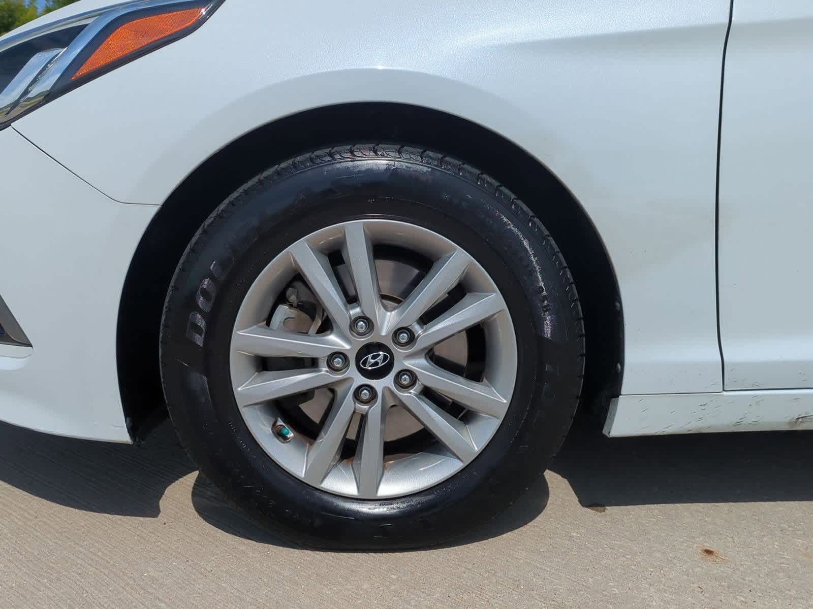 Thumbnail: 2016 Hyundai Sonata - 12