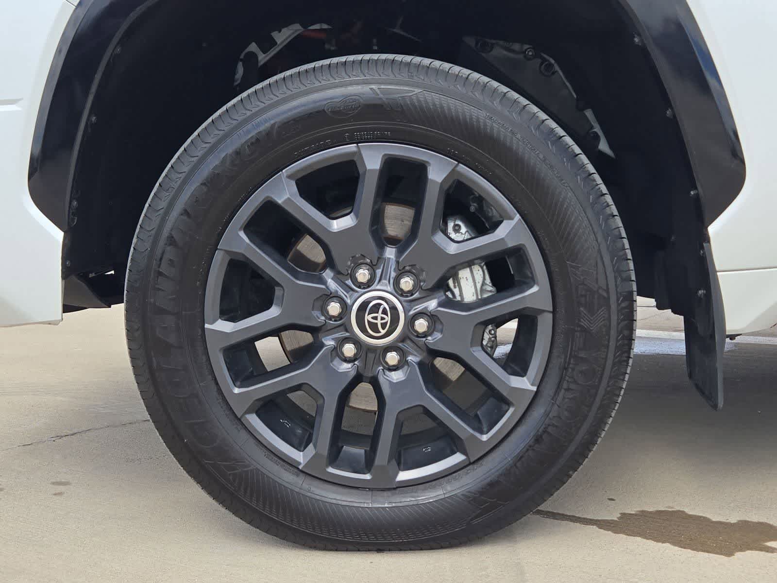 Thumbnail: 2023 Toyota Tundra - 13