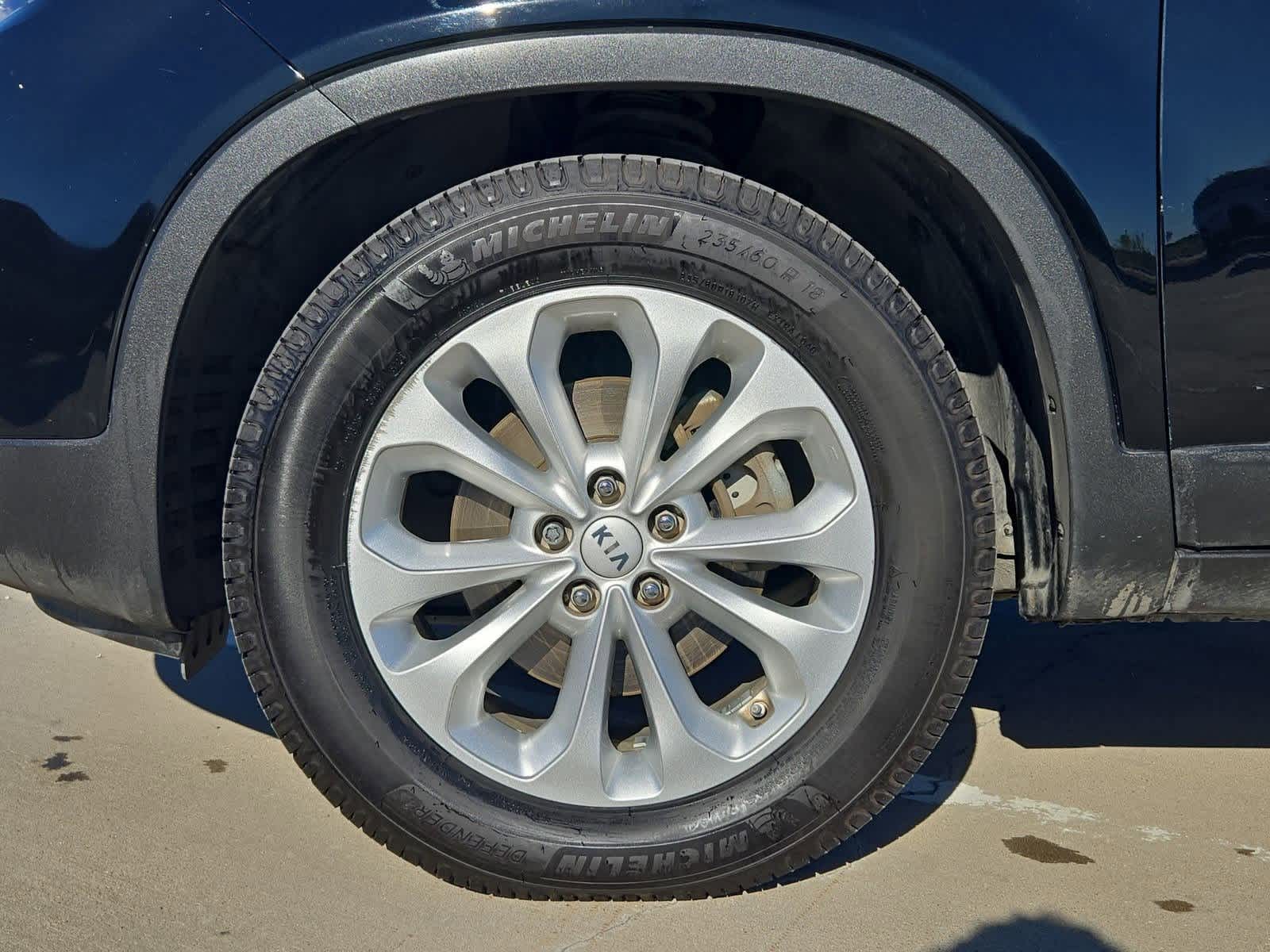 Thumbnail: 2015 Kia Sorento - 12