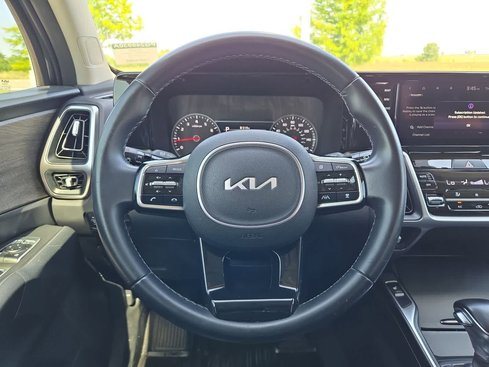 Thumbnail: 2023 Kia Sorento - 23