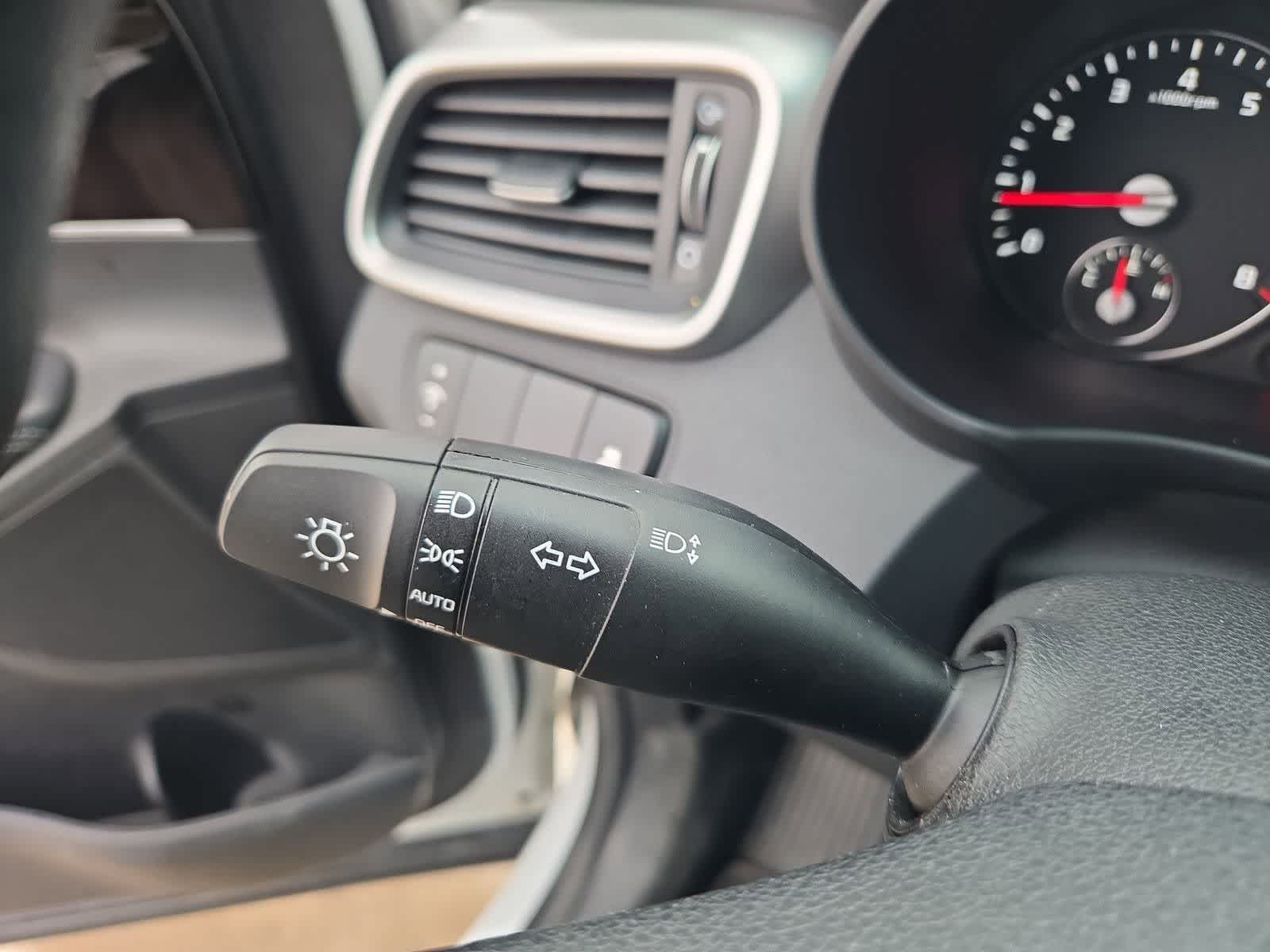 Thumbnail: 2016 Kia Sorento - 24