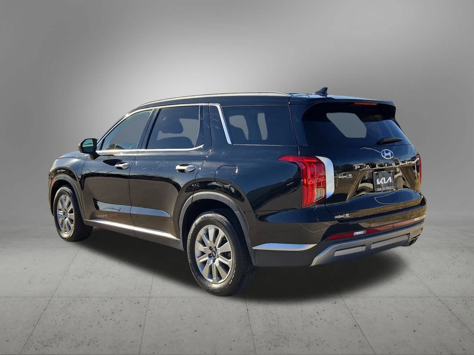 Thumbnail: 2023 Hyundai Palisade - 4