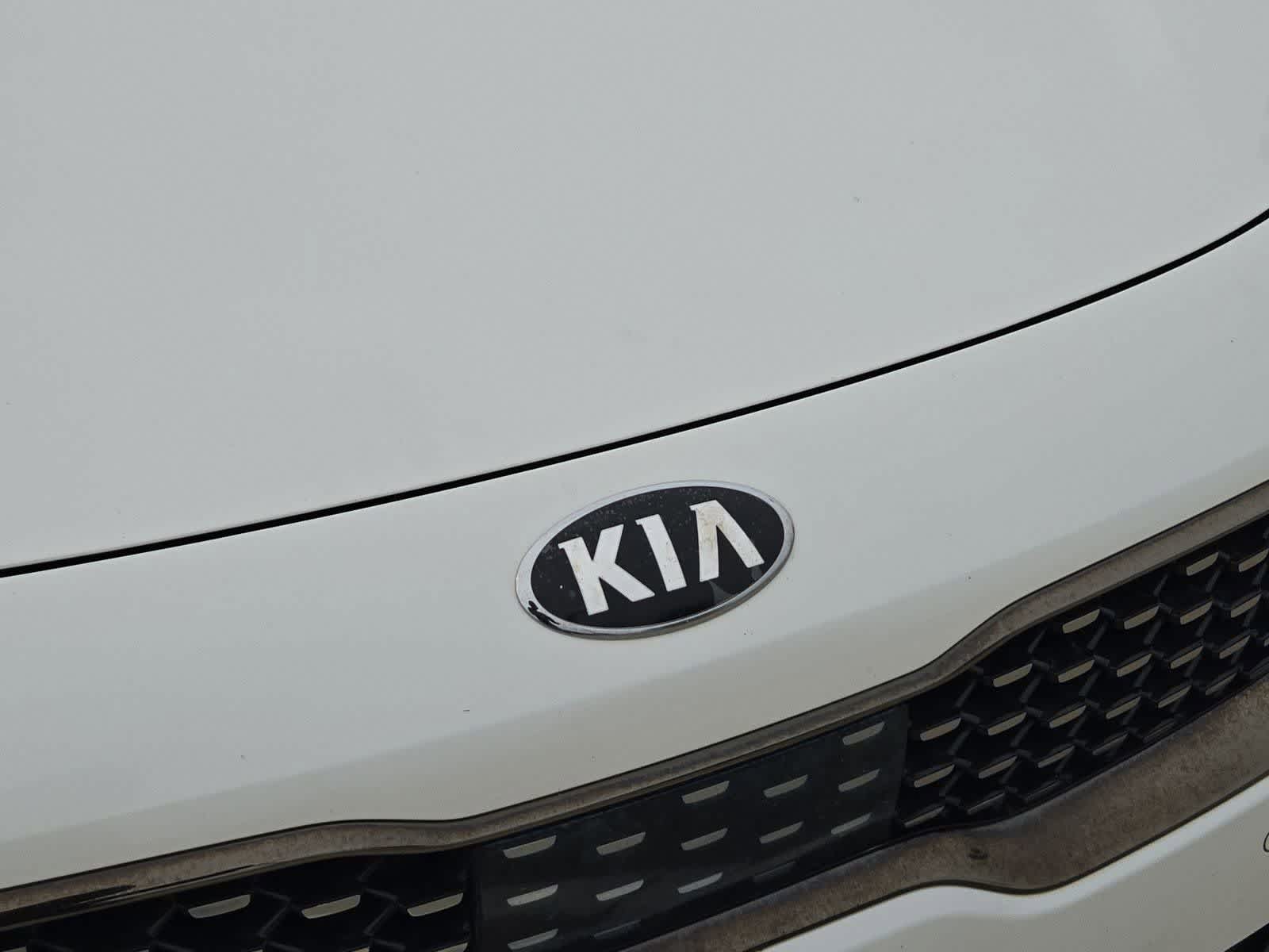 Thumbnail: 2018 Kia Stinger - 10
