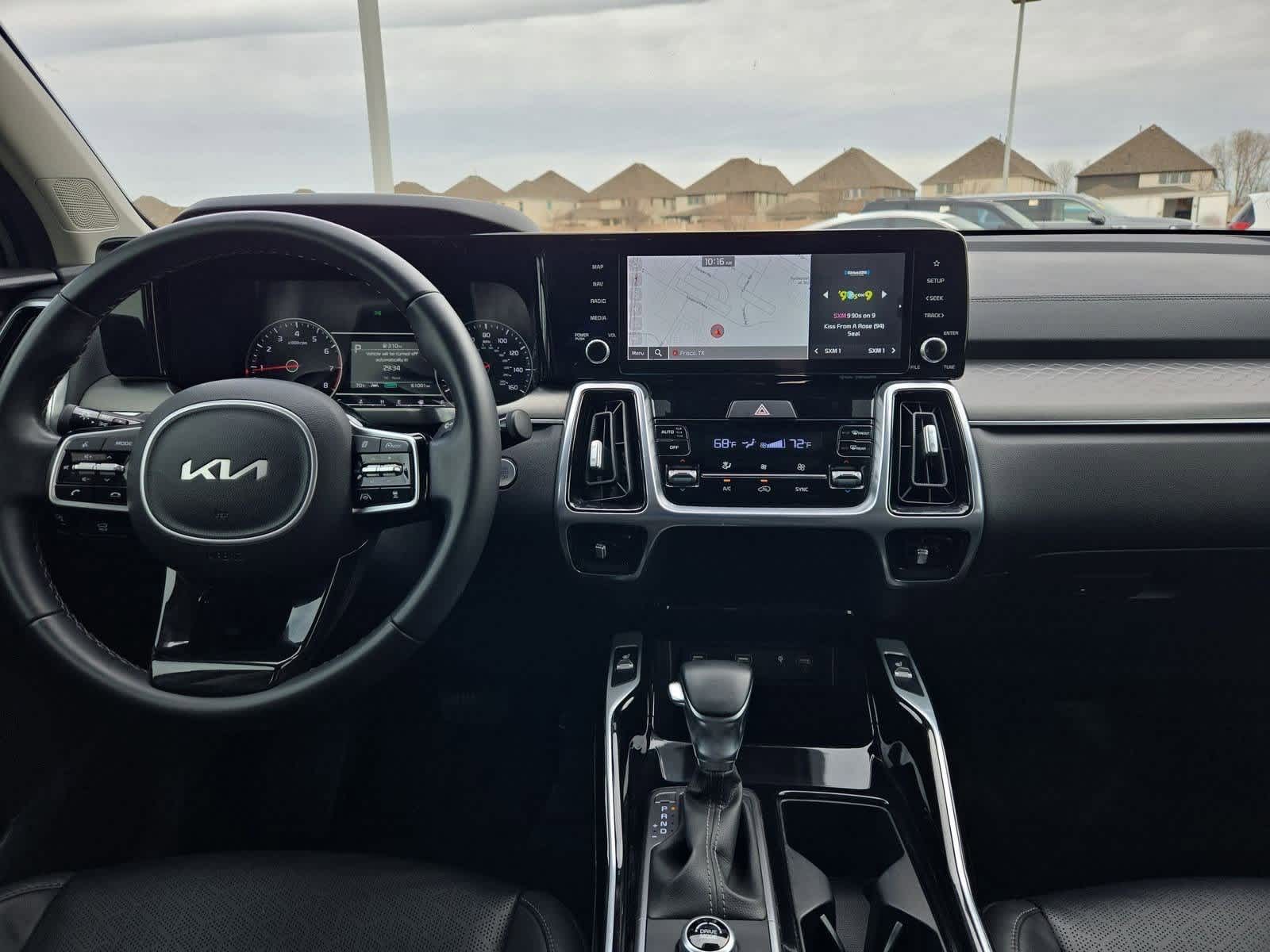 Thumbnail: 2022 Kia Sorento - 3