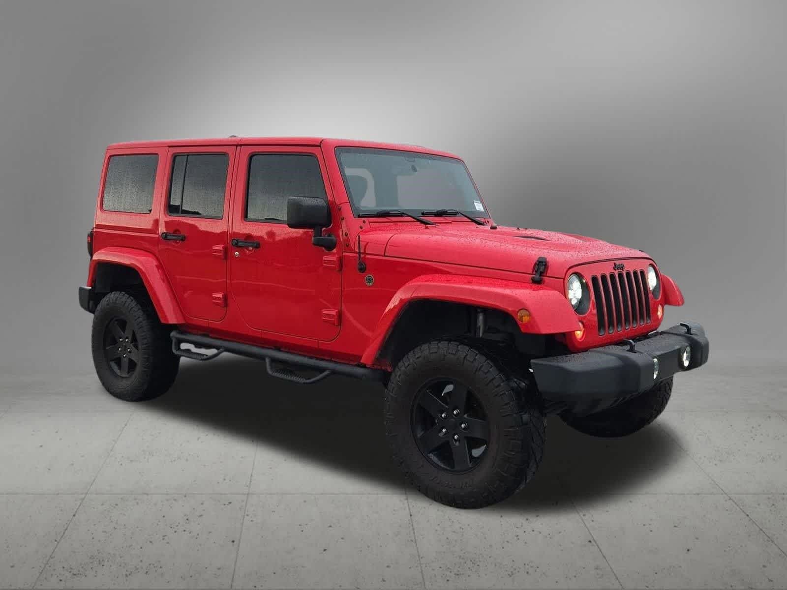 Thumbnail: 2015 Jeep Wrangler - 9