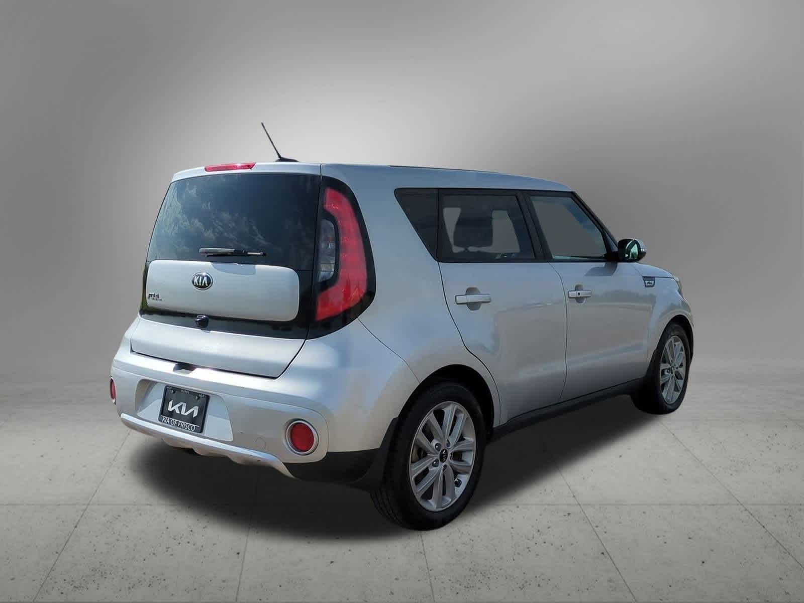Thumbnail: 2017 Kia Soul - 6