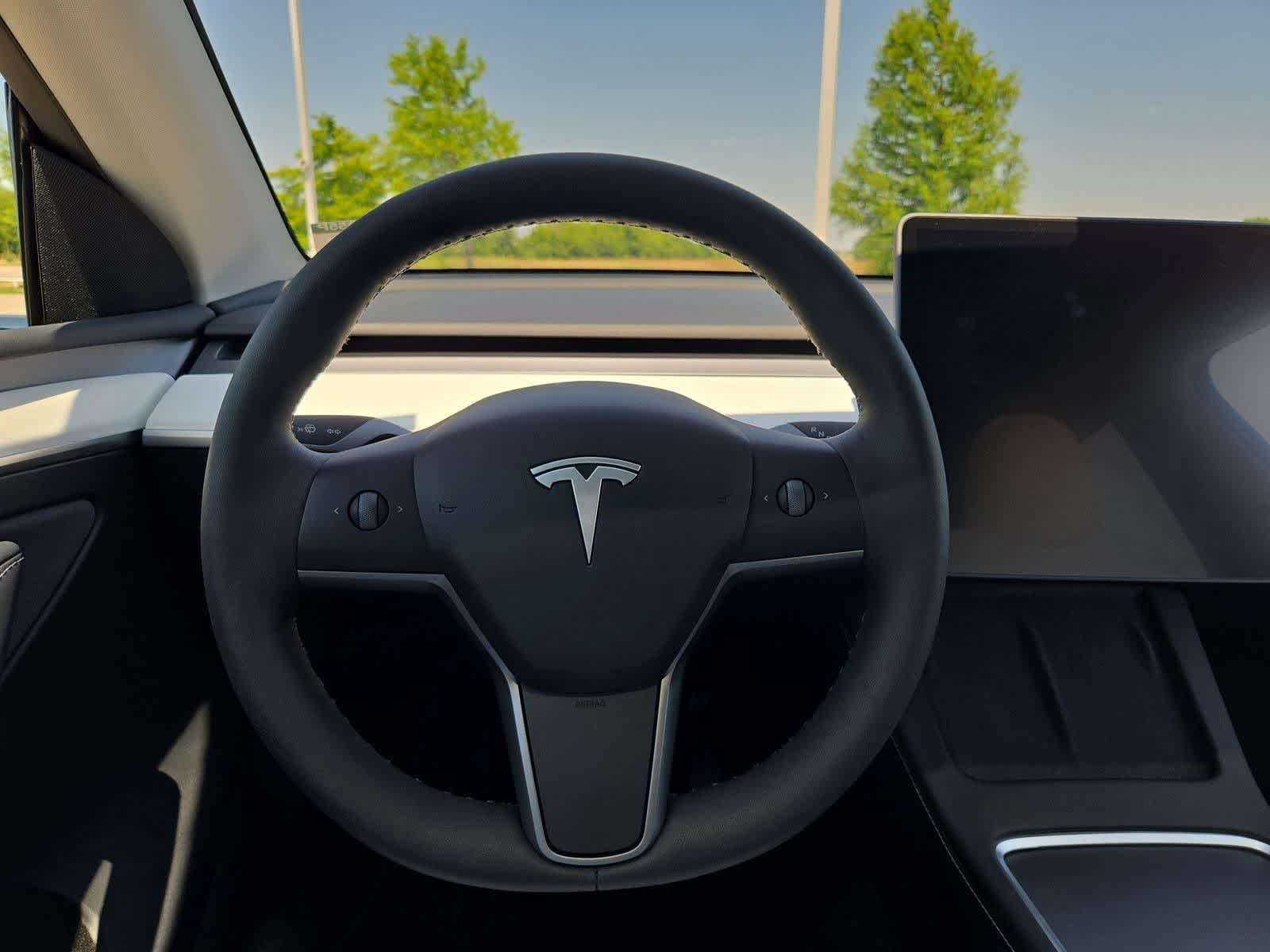 Thumbnail: 2025 Tesla Model Y - 20