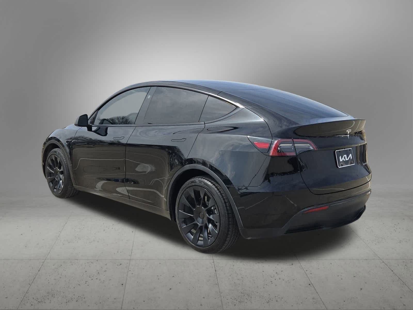 Thumbnail: 2023 Tesla Model Y - 4