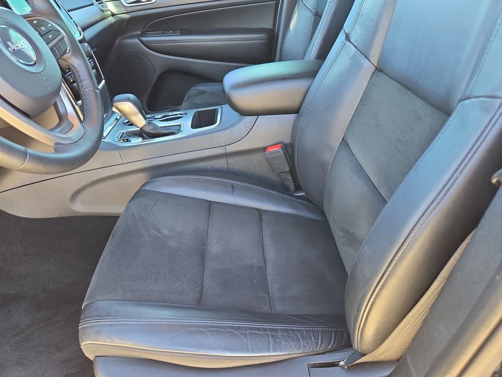 Thumbnail: 2019 Jeep Grand Cherokee - 15