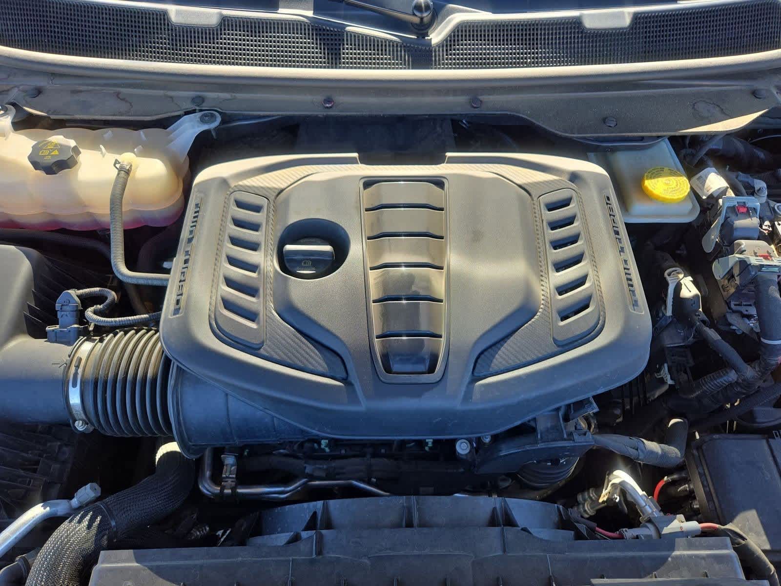 Thumbnail: 2023 Jeep Wagoneer - 13