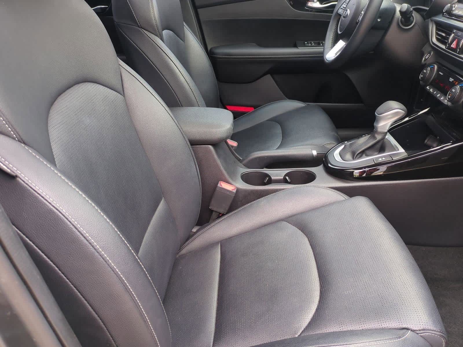 Thumbnail: 2021 Kia Forte - 23