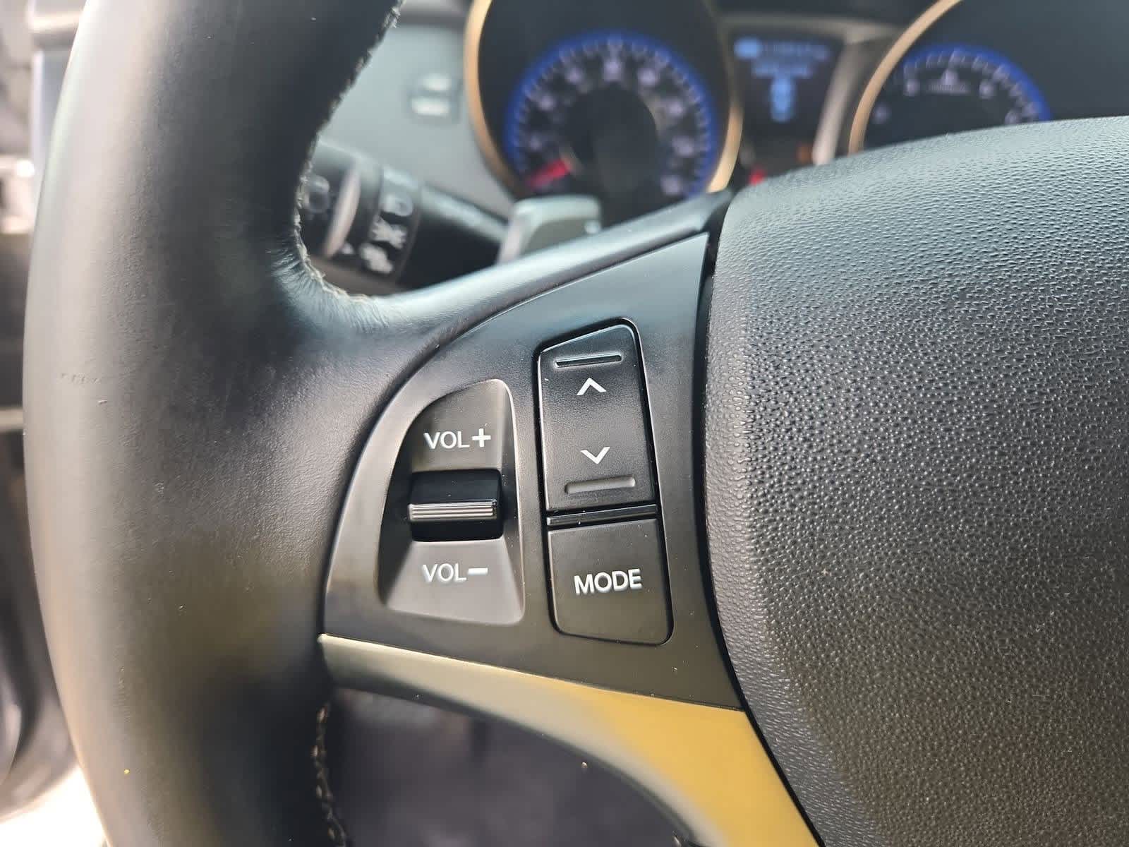 Thumbnail: 2013 Hyundai Genesis - 21