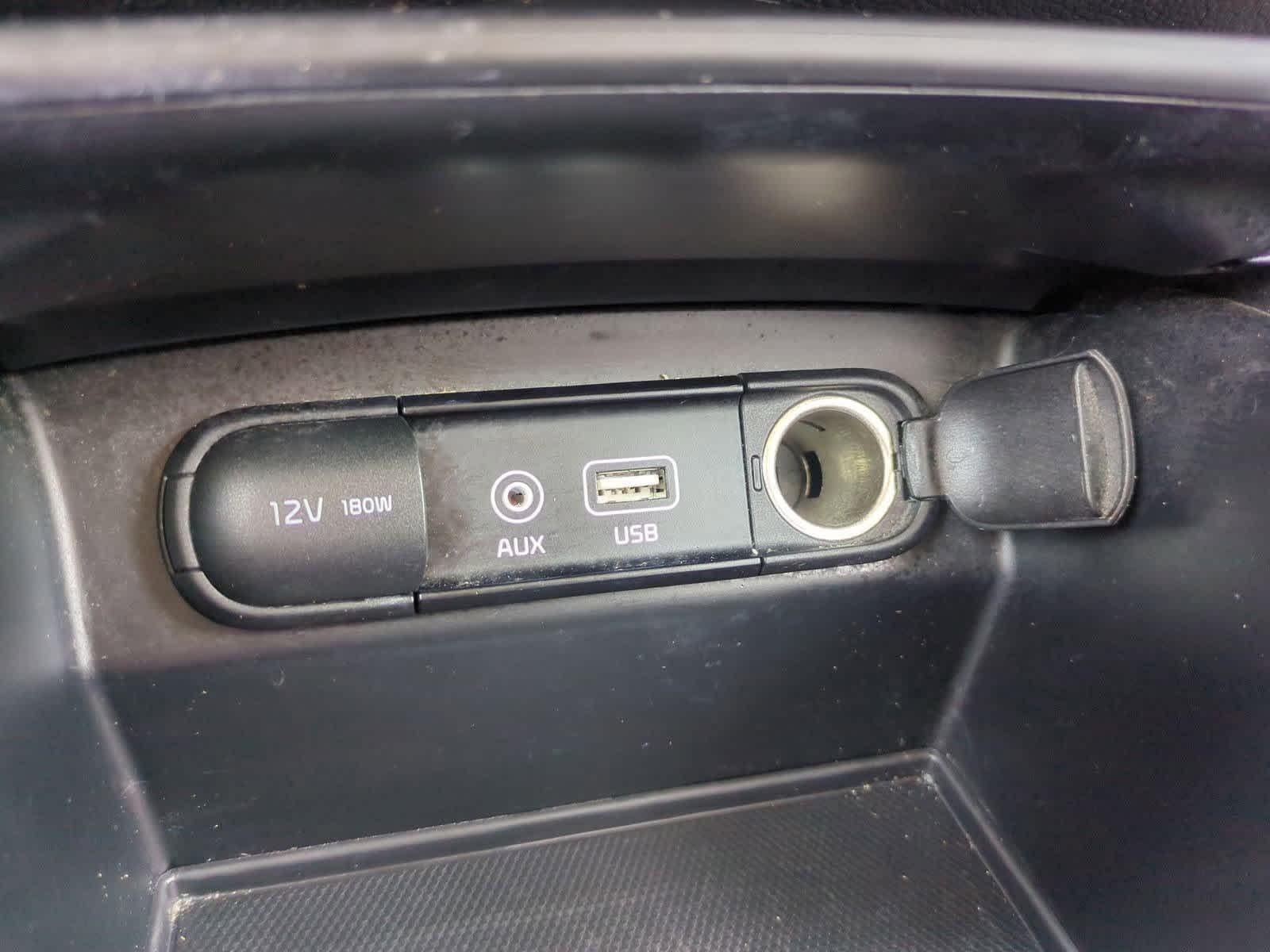 Thumbnail: 2016 Kia Sorento - 28