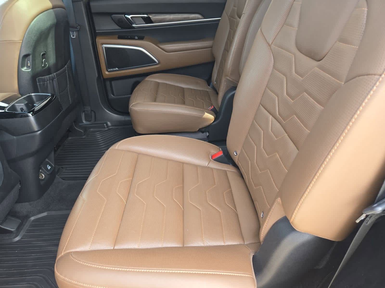 Thumbnail: 2022 Kia Telluride - 19