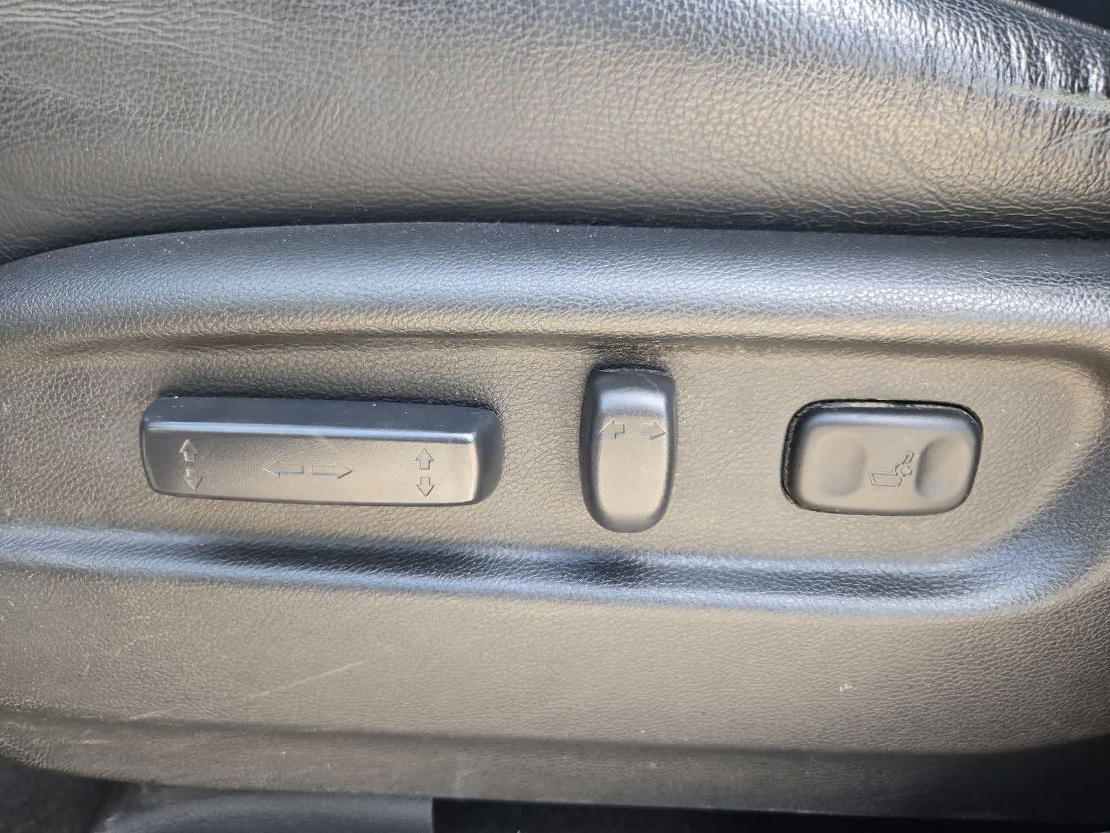 Thumbnail: 2016 Honda Pilot - 16