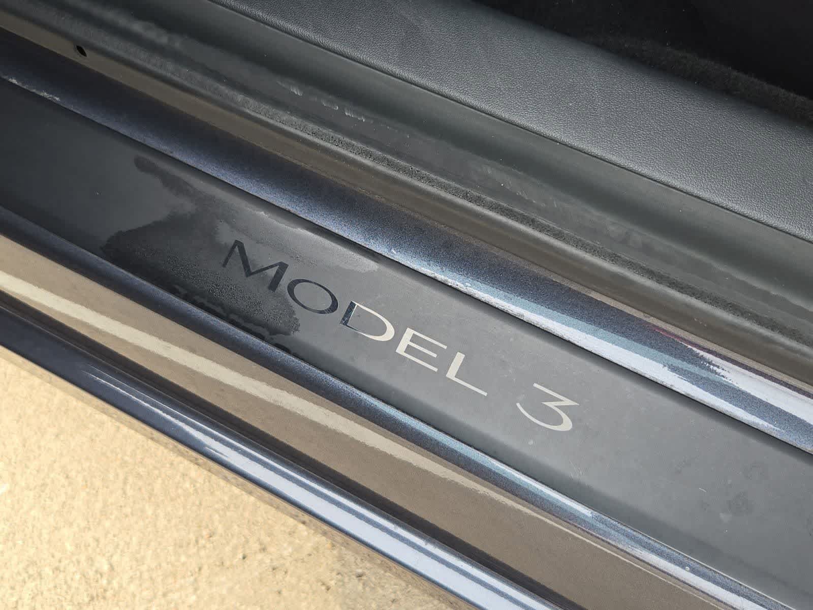 Thumbnail: 2021 Tesla Model 3 - 11
