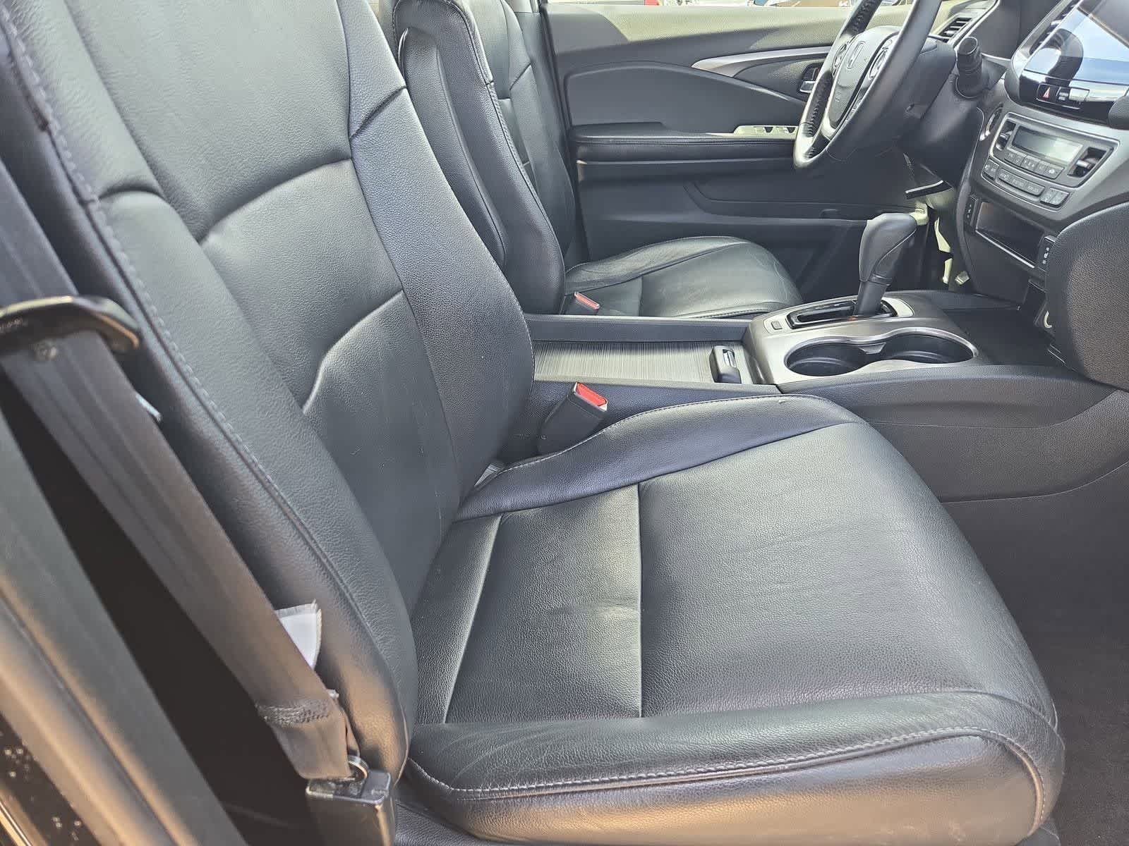 Thumbnail: 2016 Honda Pilot - 22