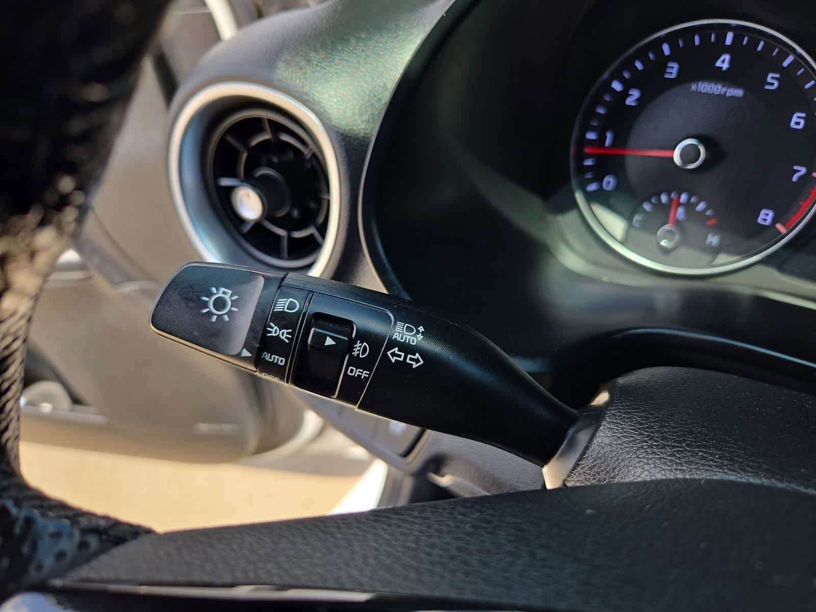 Thumbnail: 2022 Kia Forte - 27