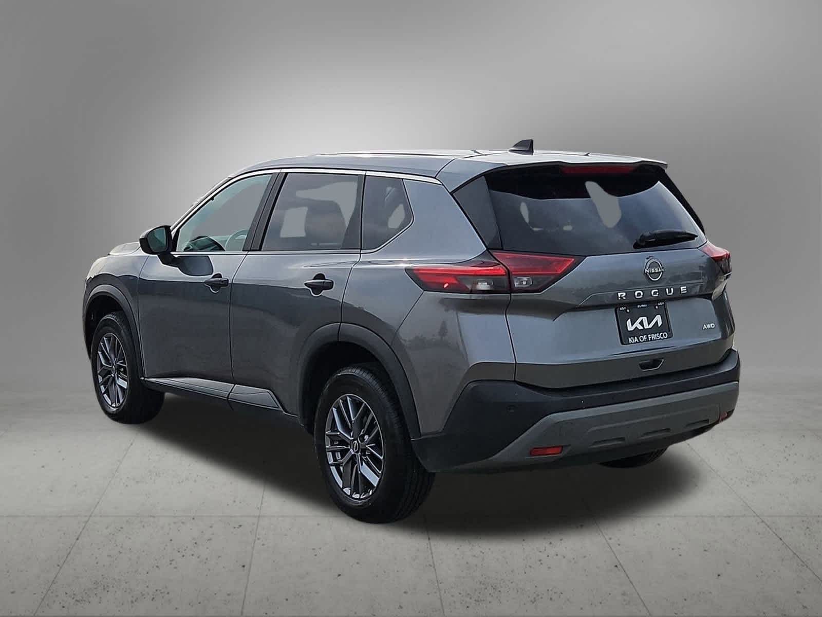 Thumbnail: 2023 Nissan Rogue - 4