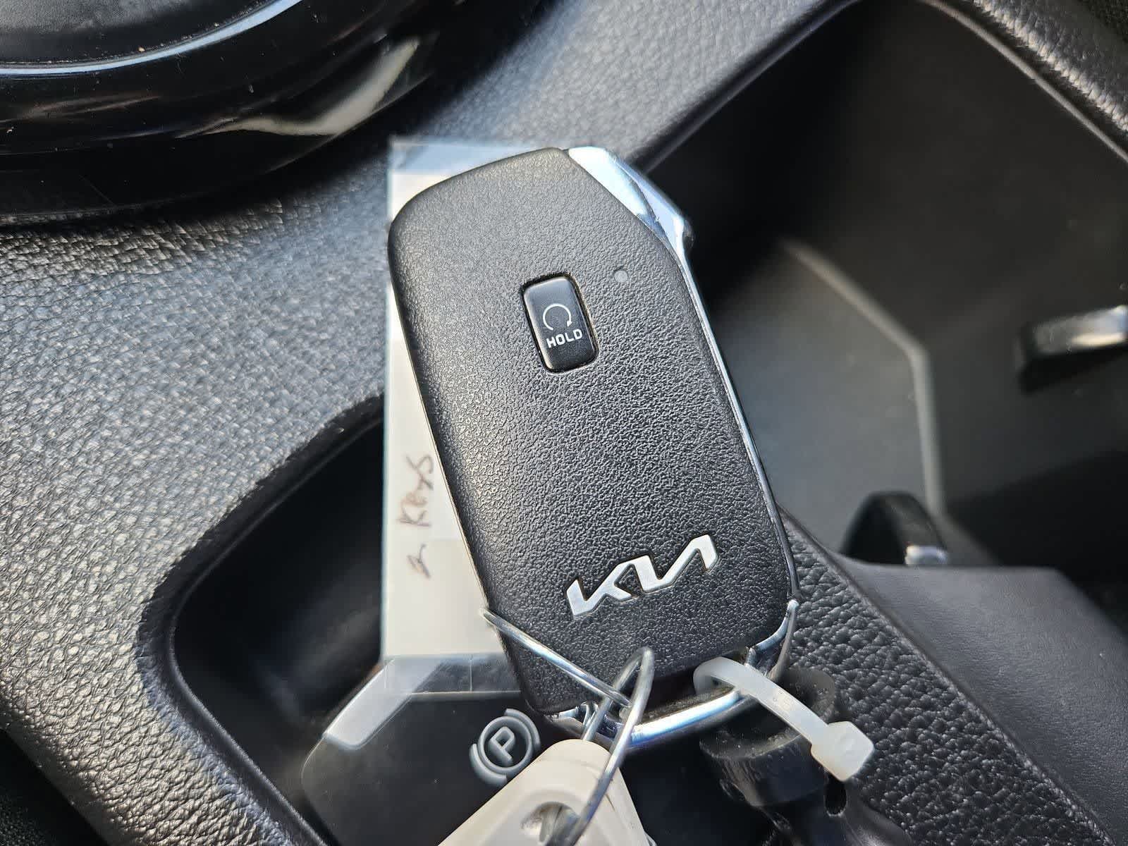 Thumbnail: 2022 Kia Forte - 36