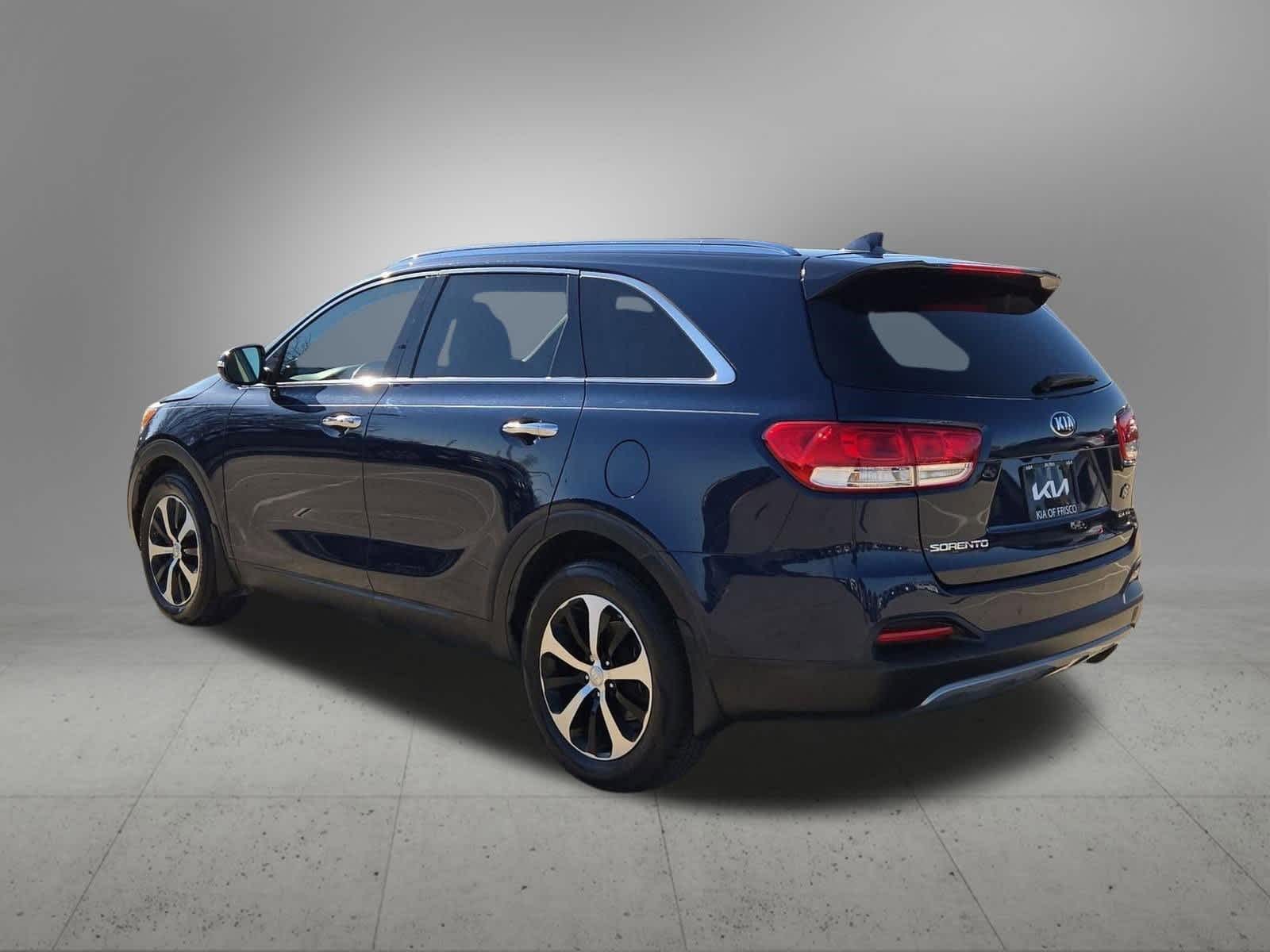 Thumbnail: 2017 Kia Sorento - 4