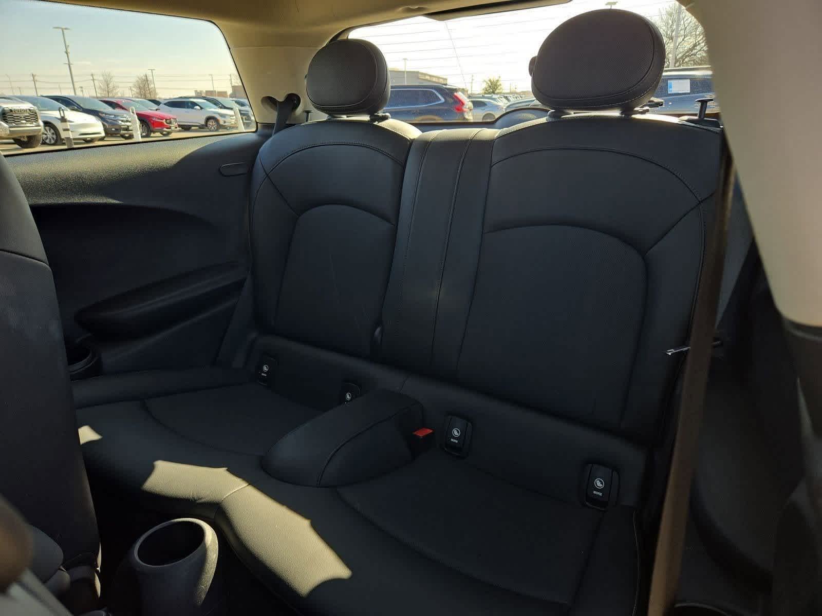 Thumbnail: 2020 MINI Cooper Hardtop - 18