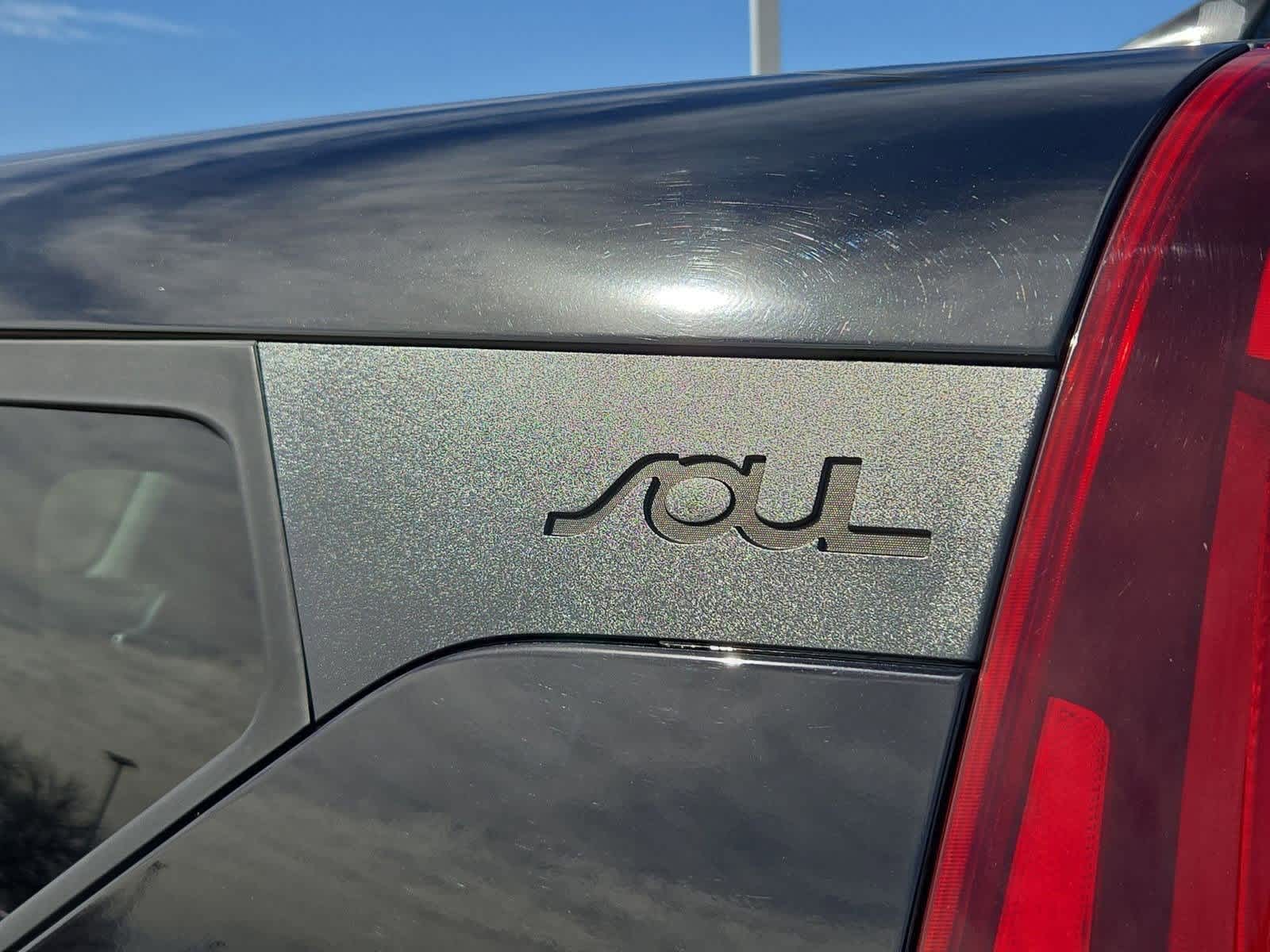 Thumbnail: 2021 Kia Soul - 18