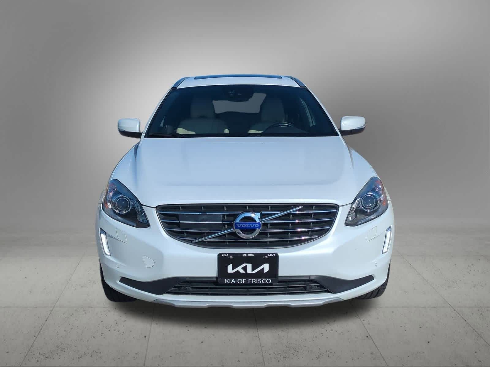 Thumbnail: 2016 Volvo XC60 - 9