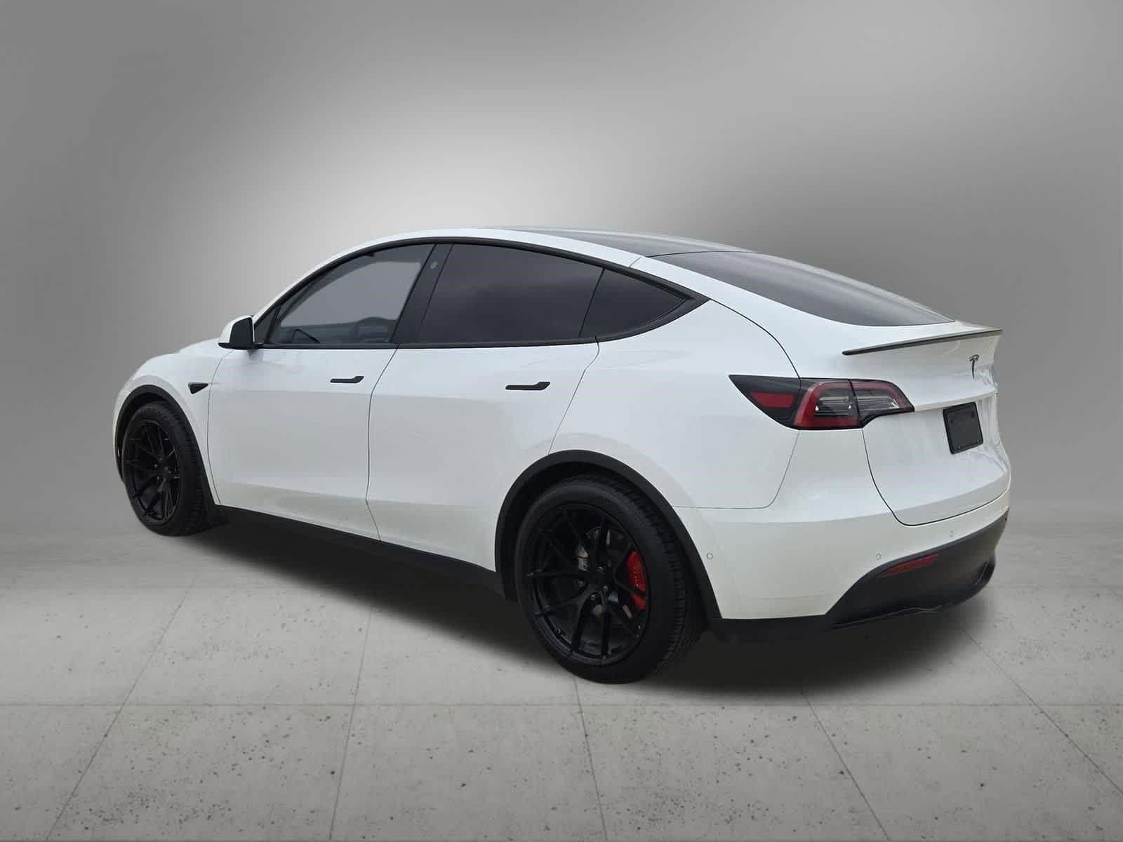 Thumbnail: 2021 Tesla Model Y - 4