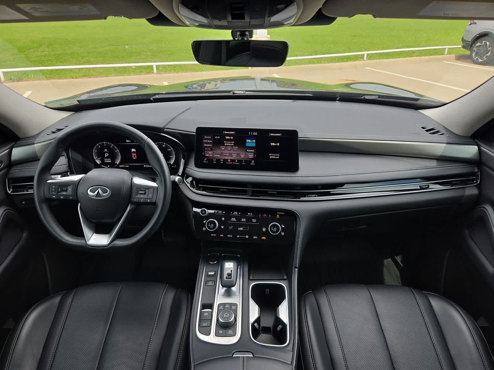 Thumbnail: 2023 INFINITI QX60 - 12