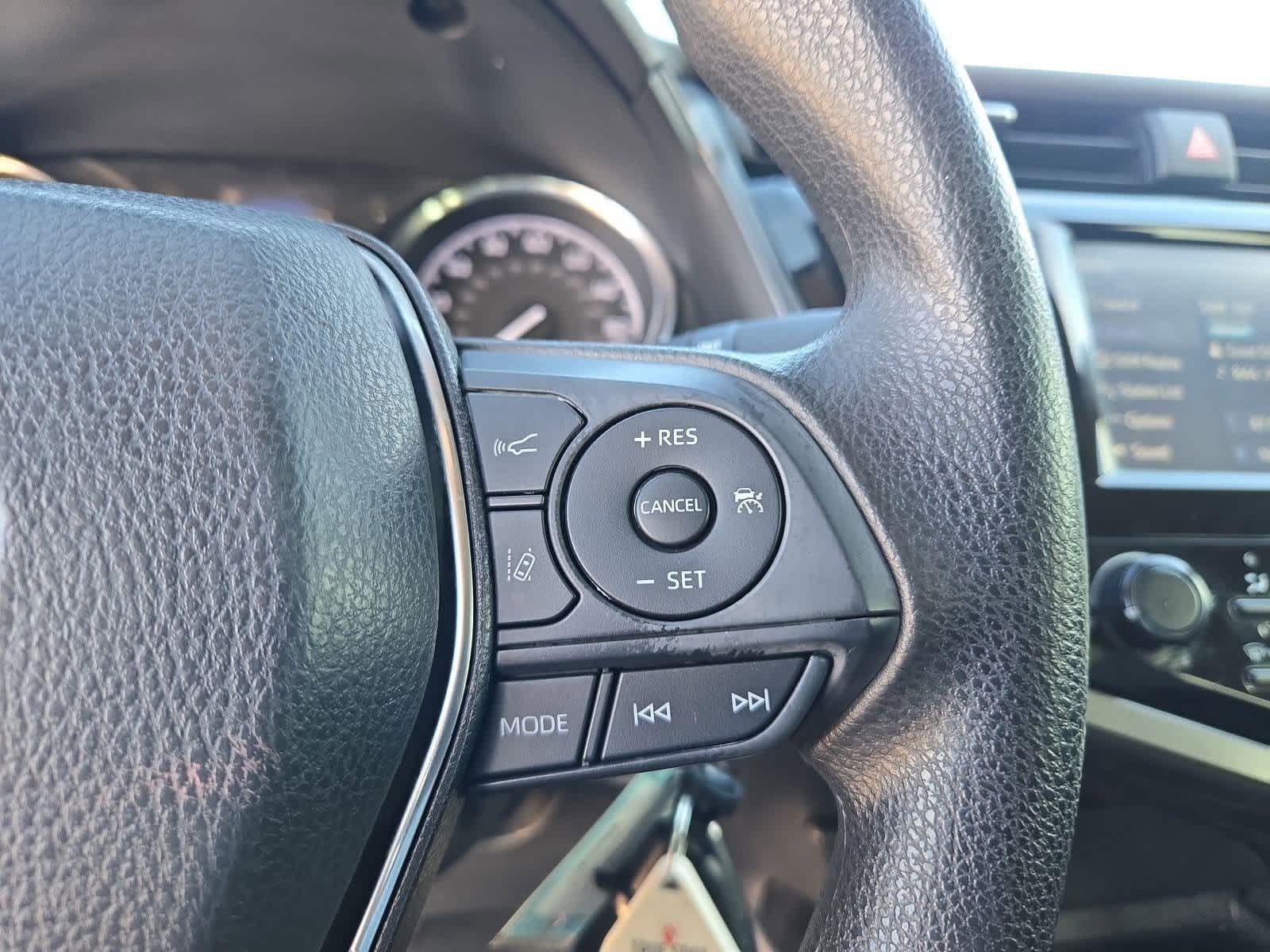 Thumbnail: 2020 Toyota Camry - 23