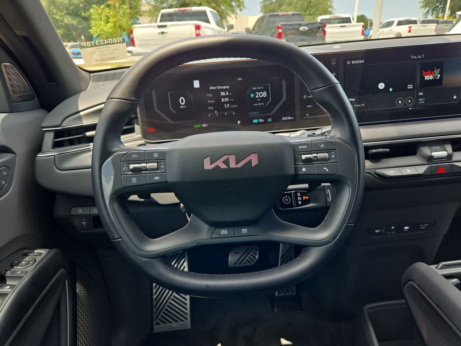 Thumbnail: 2024 Kia EV9 - 21