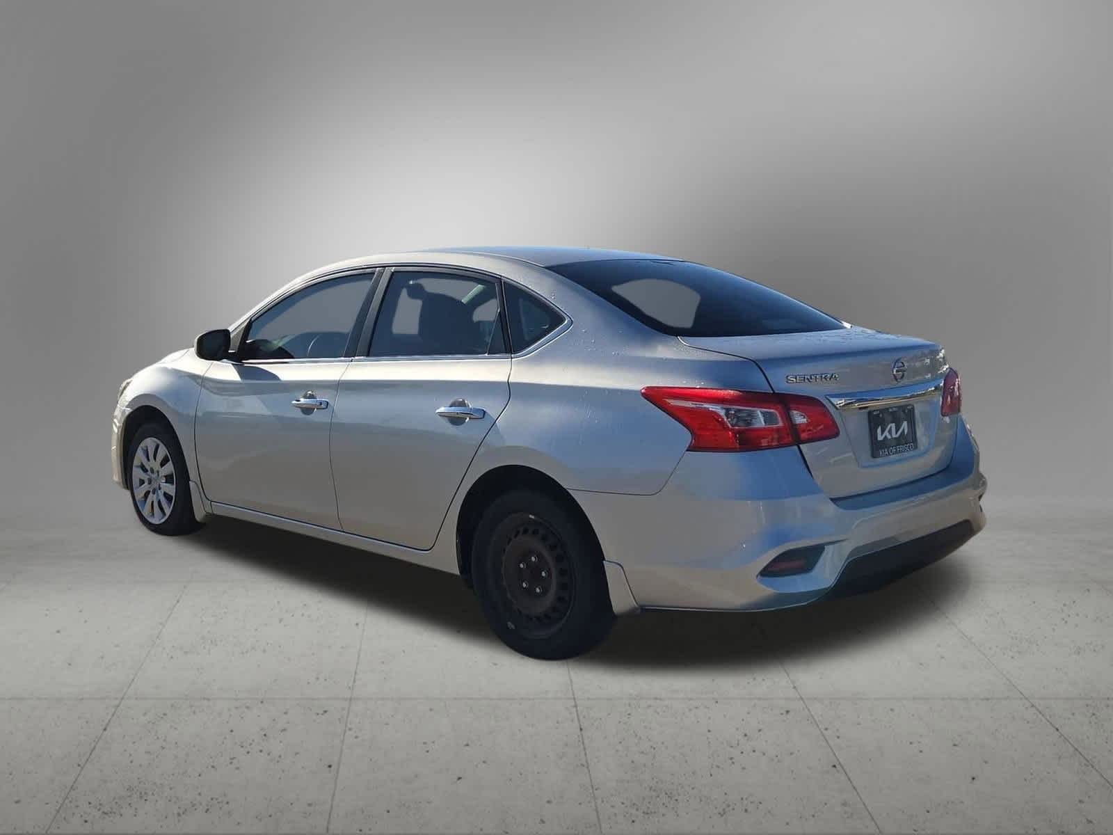 Thumbnail: 2019 Nissan Sentra - 4