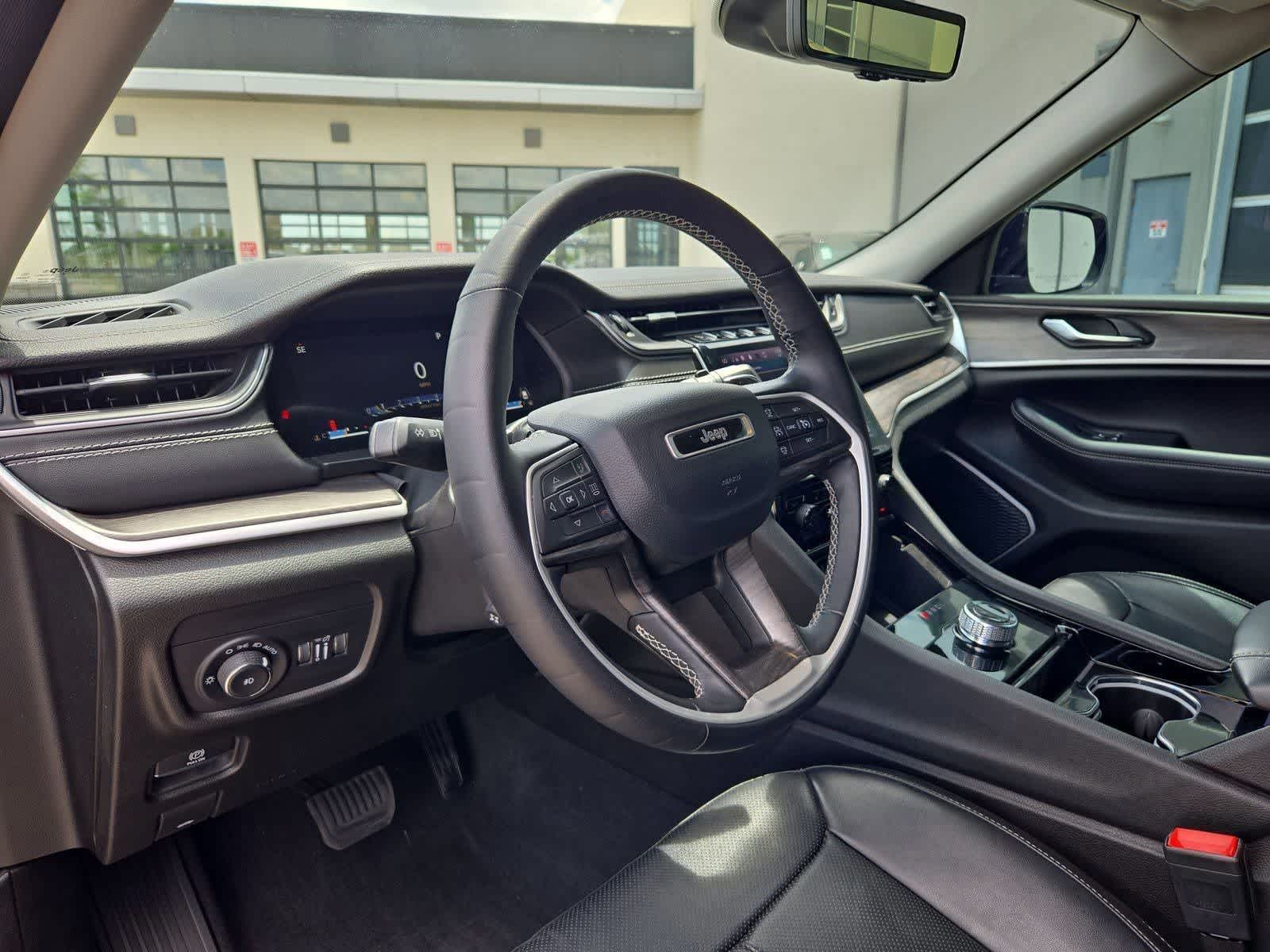 Thumbnail: 2022 Jeep Grand Cherokee - 2