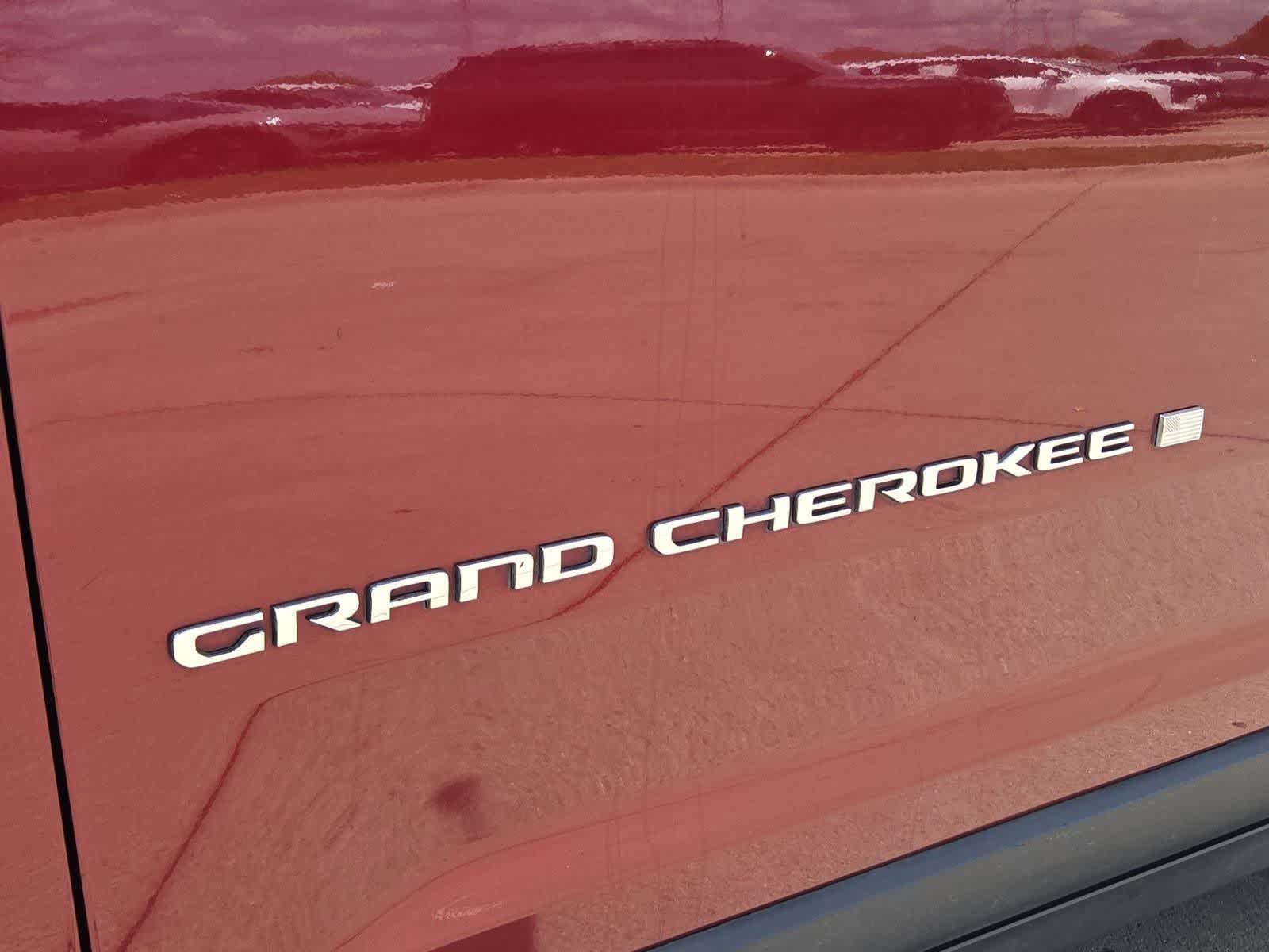 Thumbnail: 2022 Jeep Grand Cherokee - 11