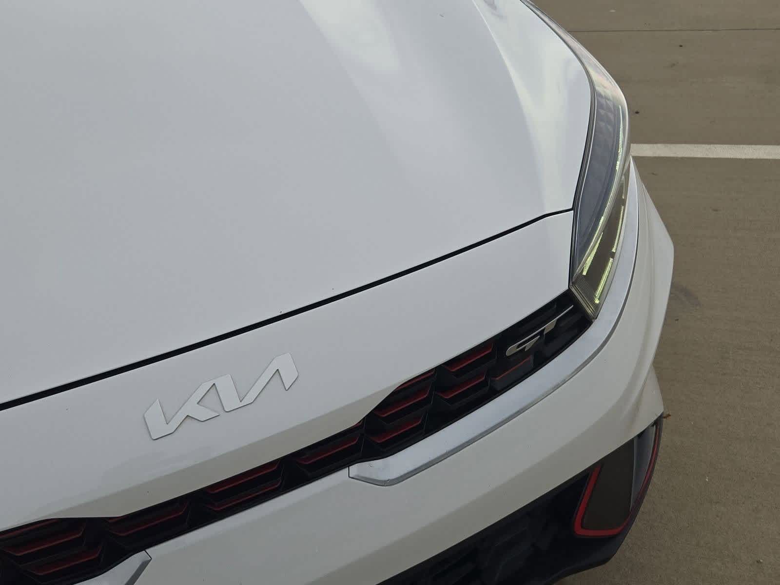 Thumbnail: 2023 Kia Forte - 10