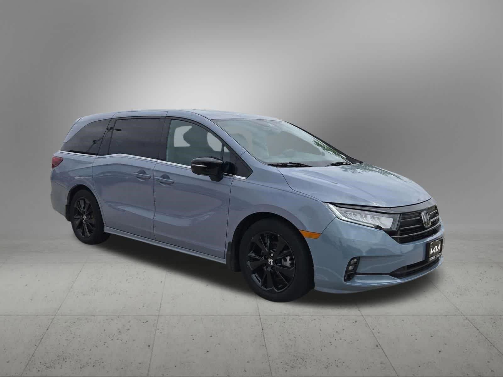 Thumbnail: 2023 Honda Odyssey - 7