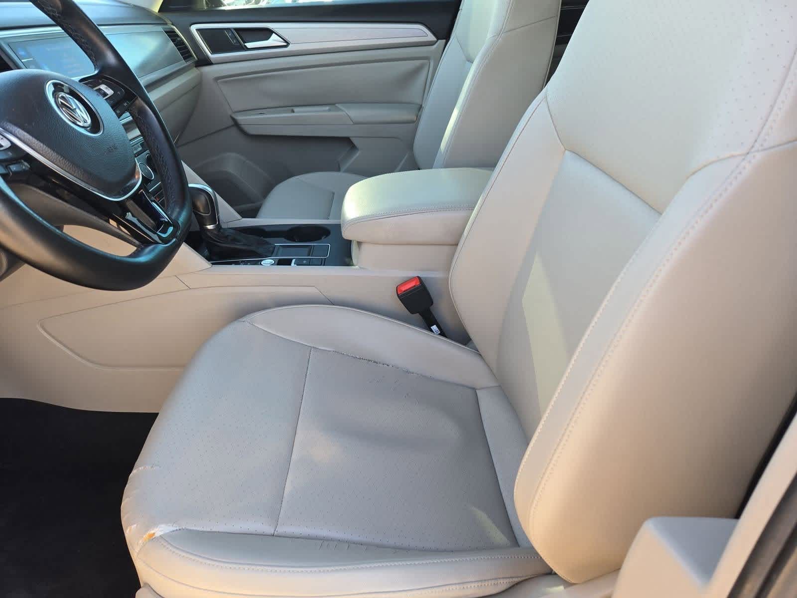 Thumbnail: 2018 Volkswagen Atlas - 16