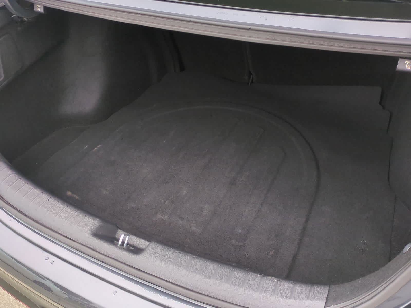 Thumbnail: 2022 Kia Forte - 38