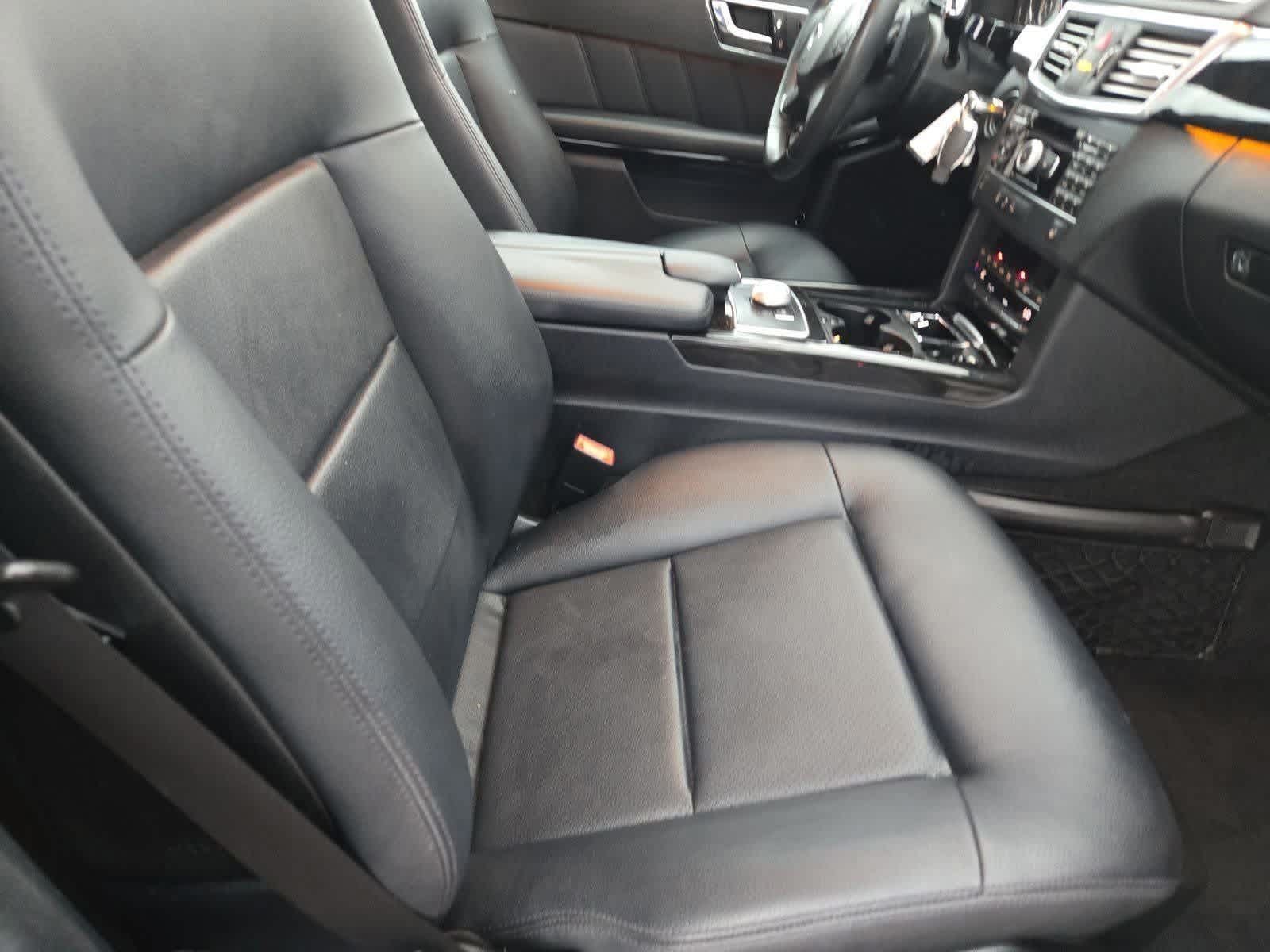 Thumbnail: 2011 Mercedes-Benz E-Class - 21