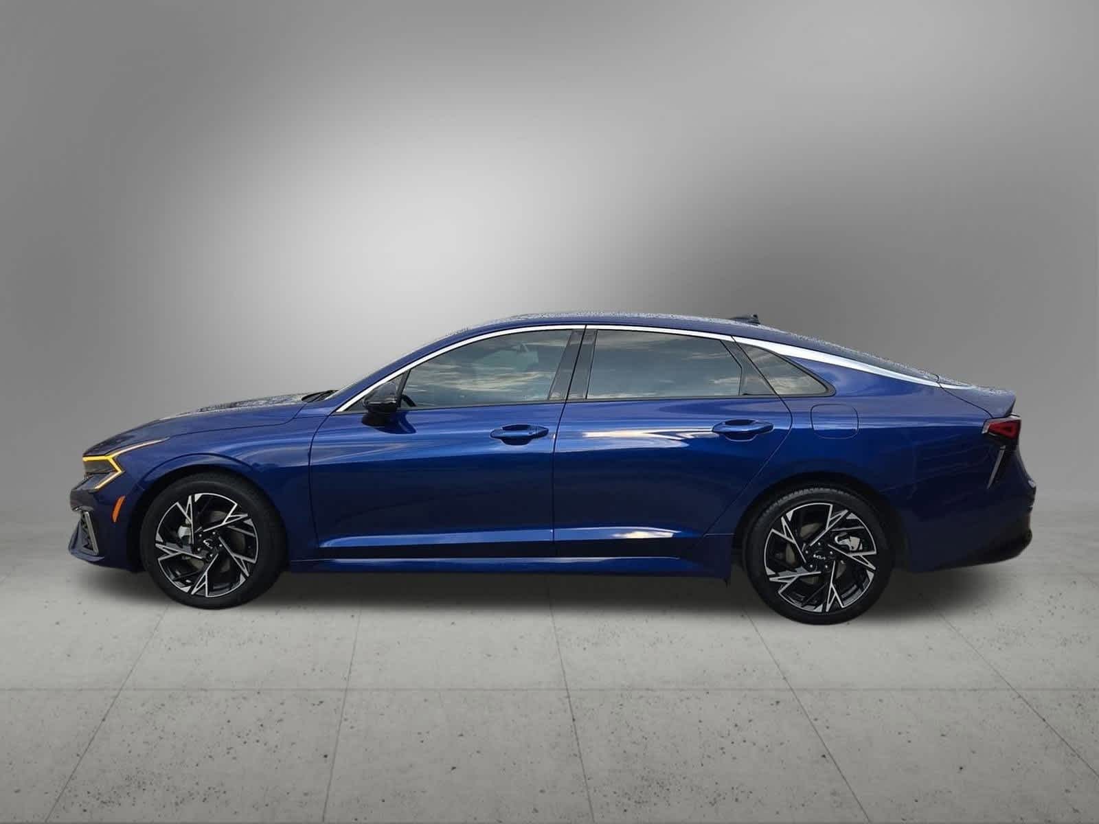 Thumbnail: 2025 Kia K5 - 3