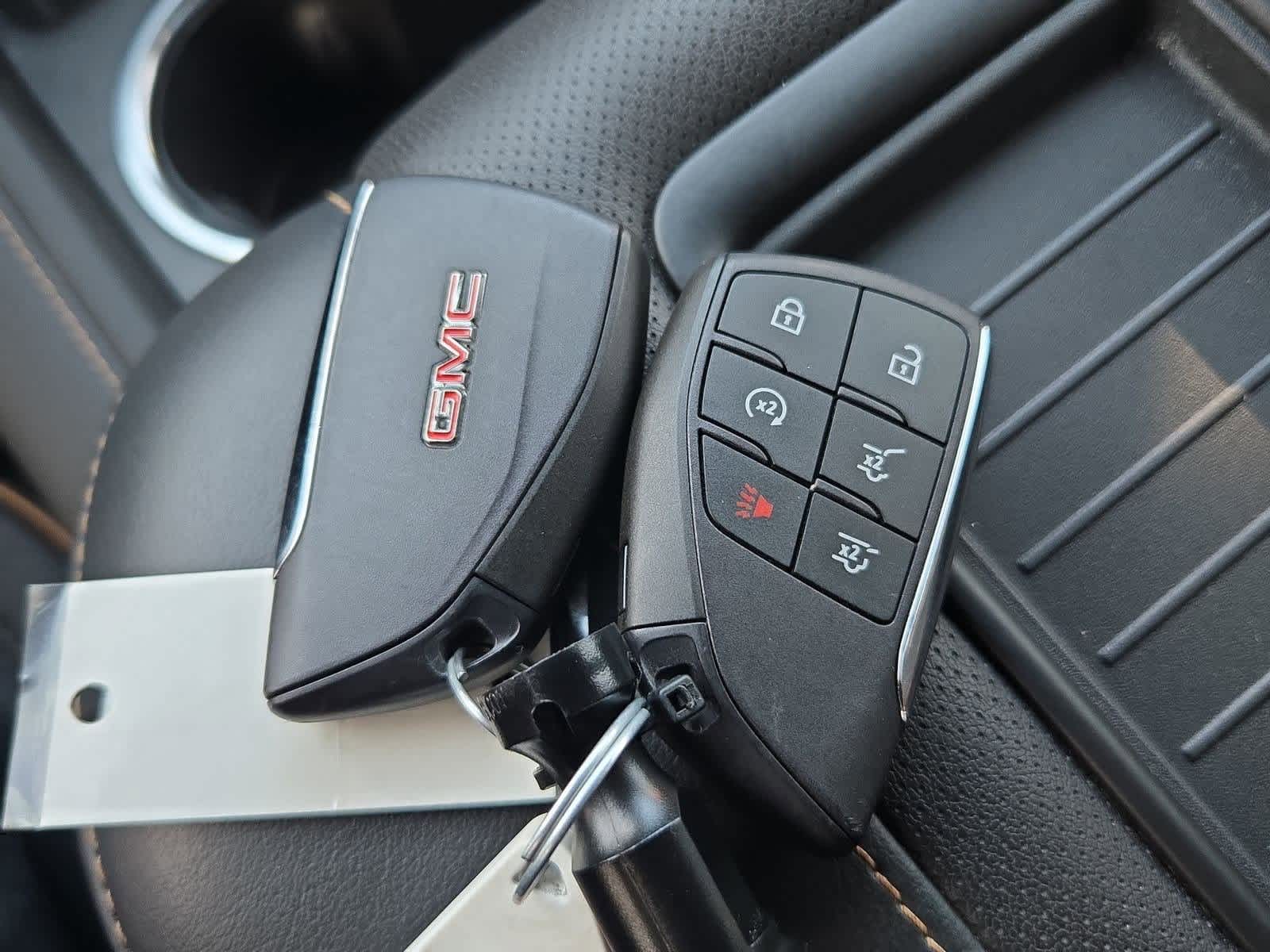 Thumbnail: 2024 GMC Yukon - 35