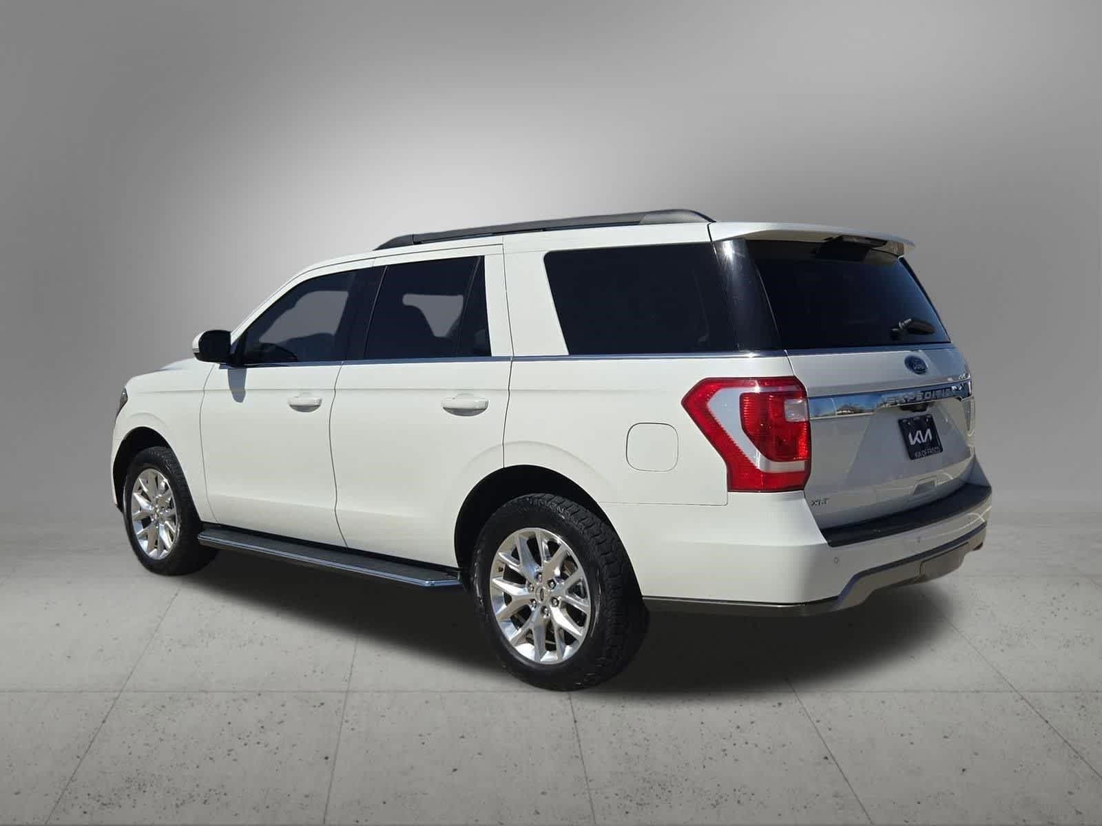 Thumbnail: 2021 Ford Expedition - 4