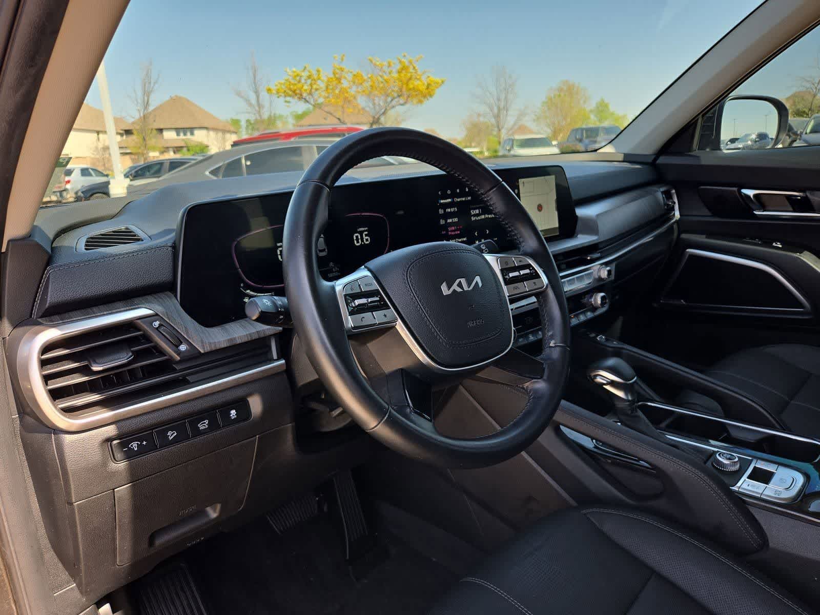 Thumbnail: 2023 Kia Telluride - 2