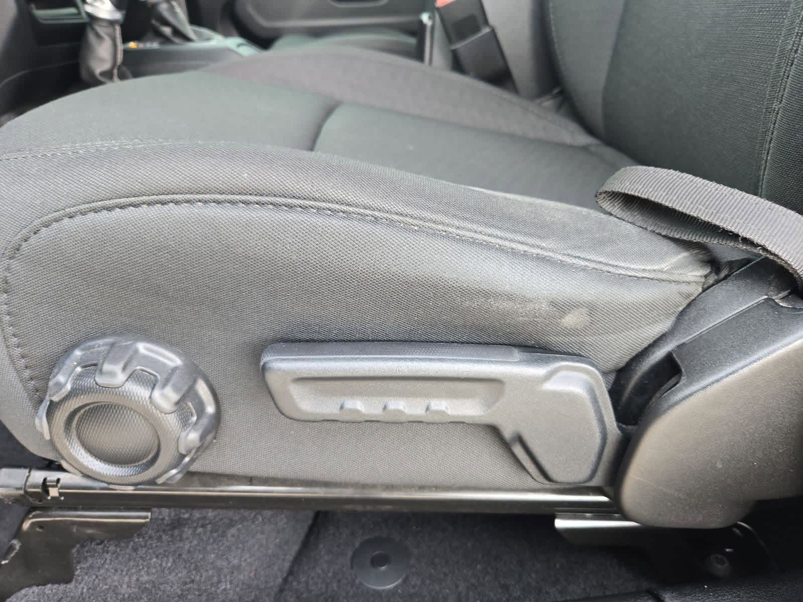 Thumbnail: 2020 Jeep Wrangler - 15