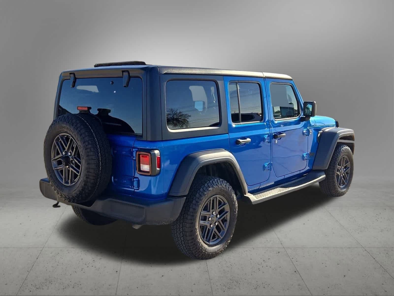 Thumbnail: 2024 Jeep Wrangler - 6
