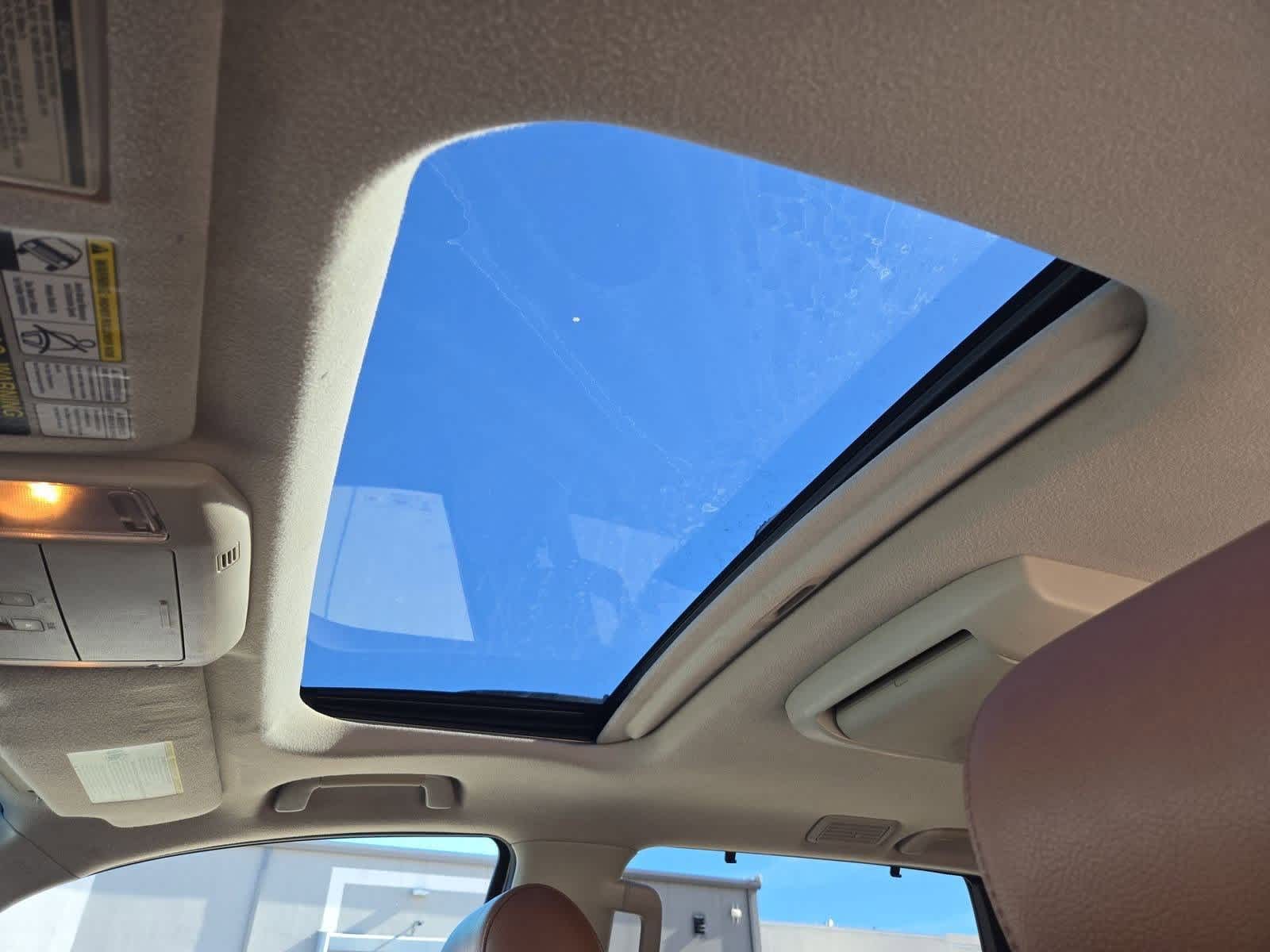 Thumbnail: 2011 Toyota Sequoia - 19