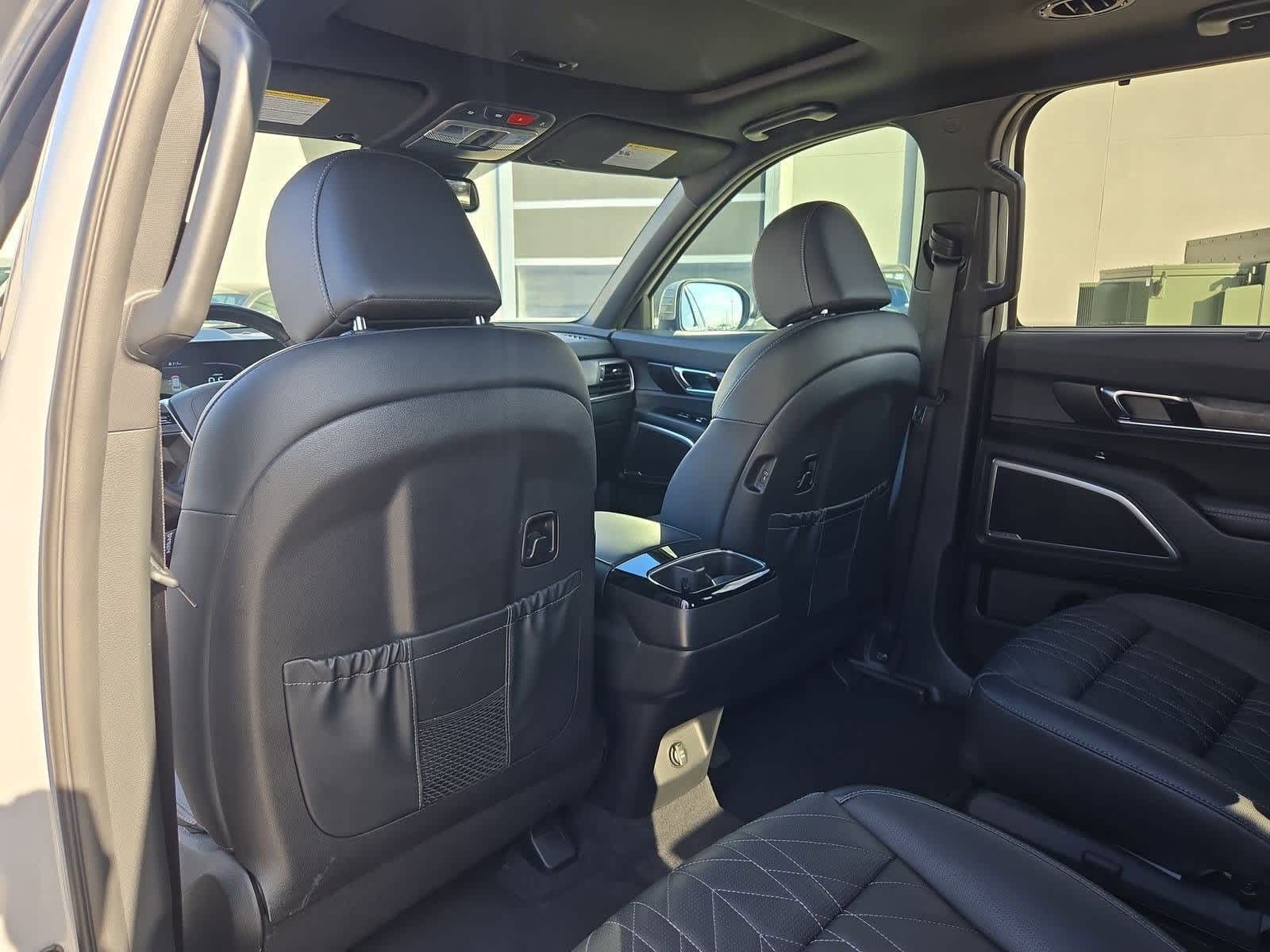 Thumbnail: 2024 Kia Telluride - 17