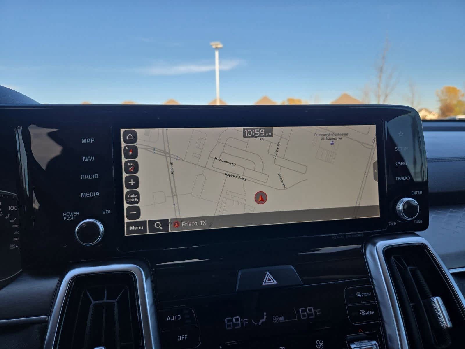 Thumbnail: 2022 Kia Sorento - 29