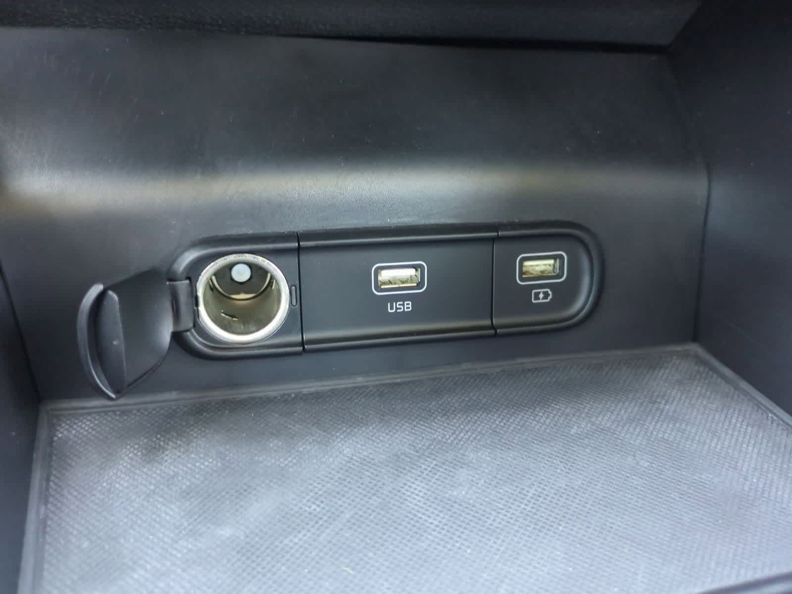 Thumbnail: 2024 Kia K5 - 28